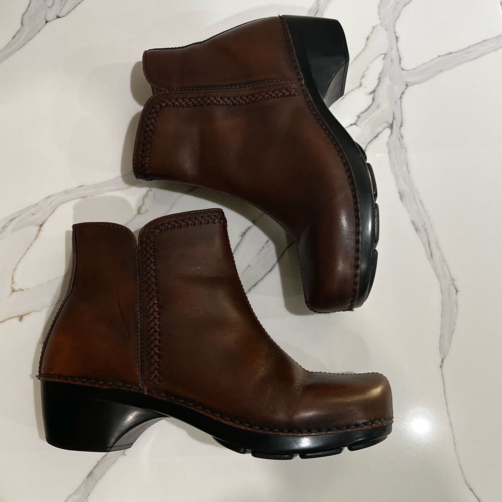 Dansko Scout Brown Leather Braided Trim Ankle Boot size 41